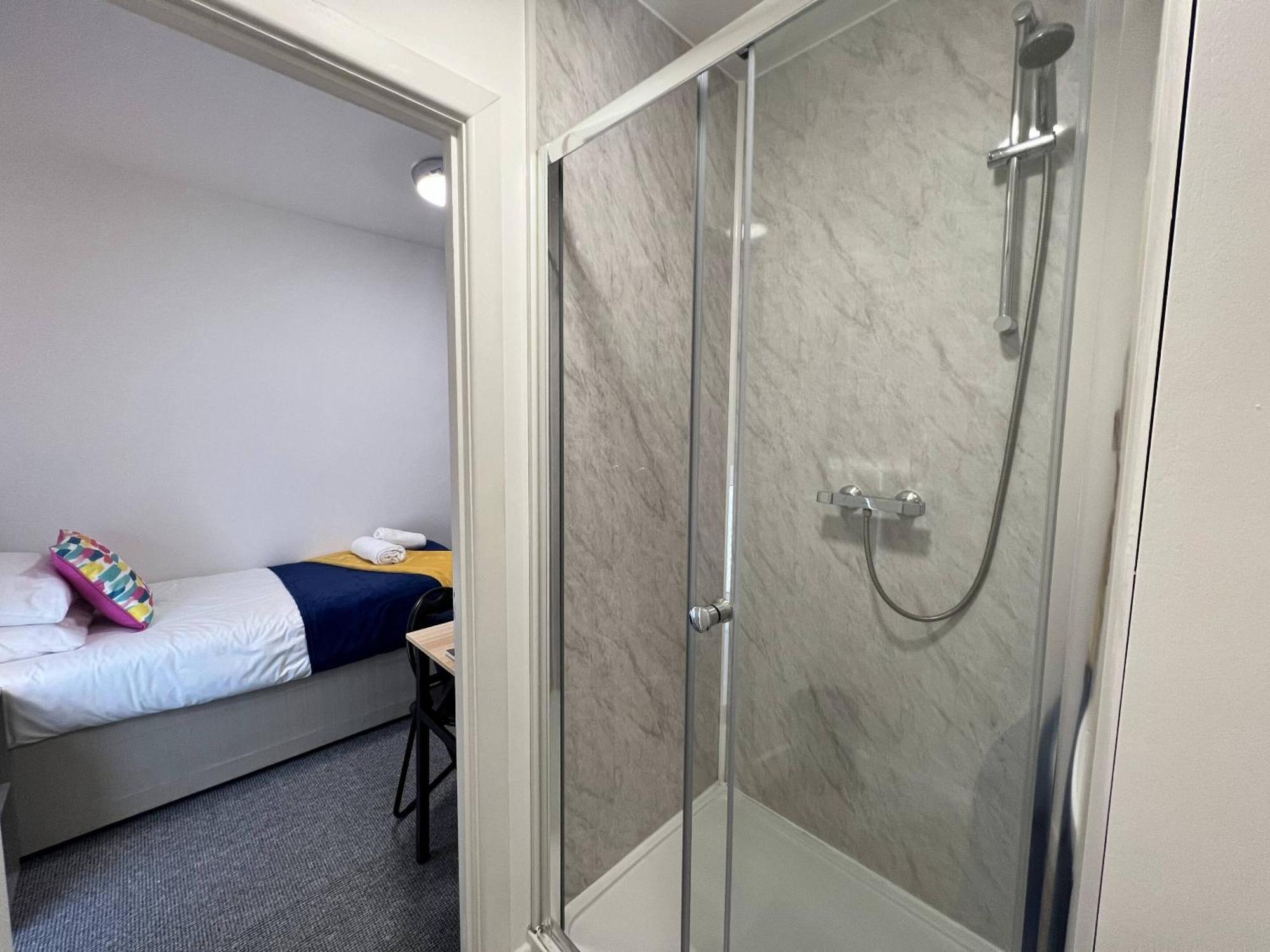 Stay - The Wellington Burton On Trent Екстер'єр фото